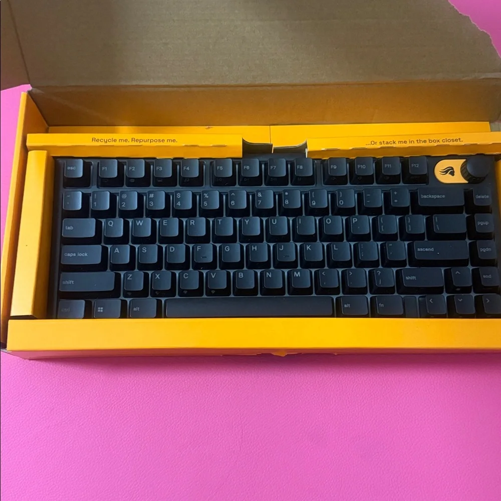 GMMK 75% RGB Gaming Keyboard - Black